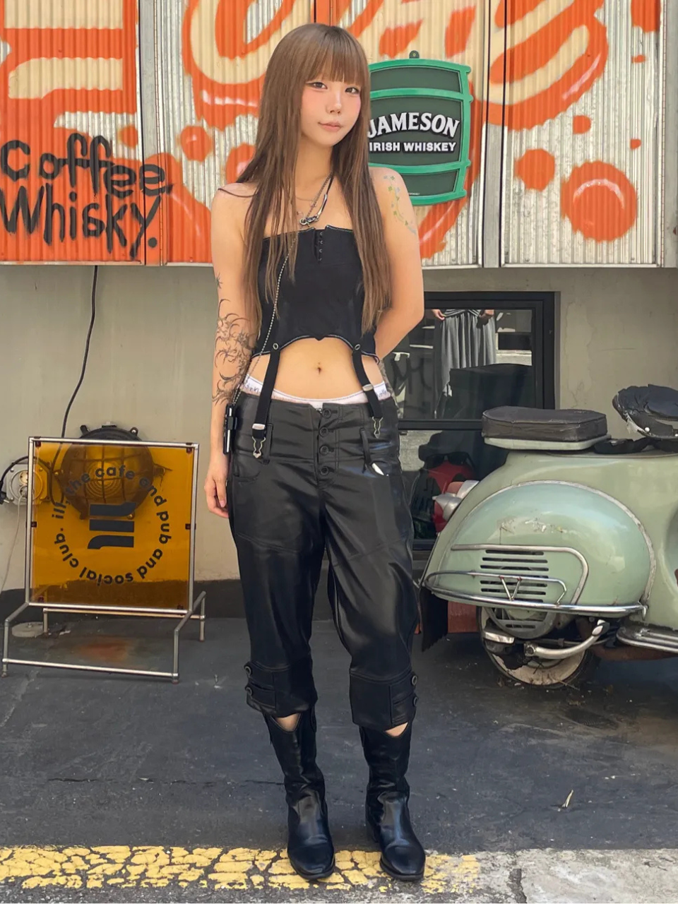 Capri Faux Leather Pants Black