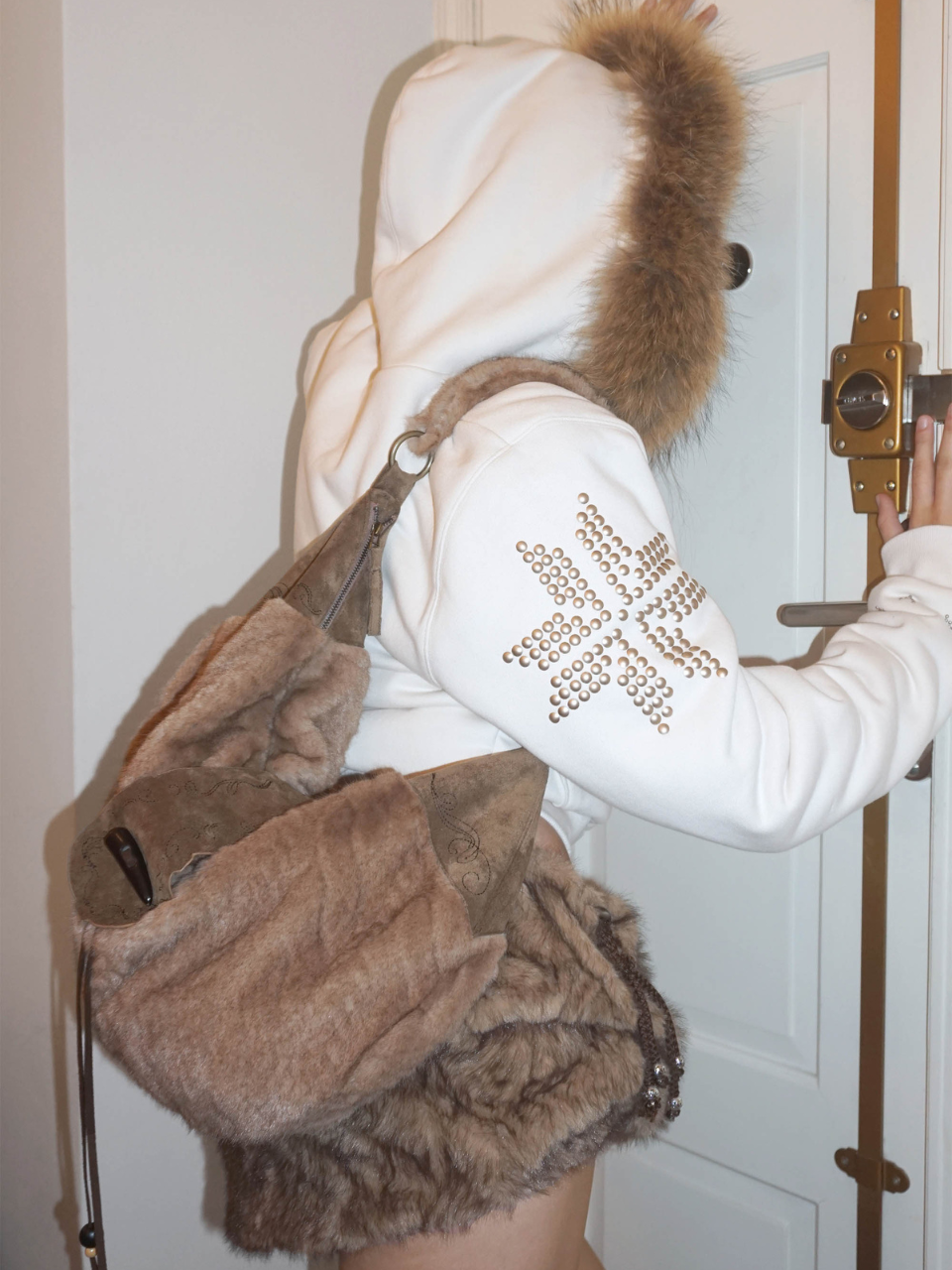 Horseshoe Fur Bag Brown