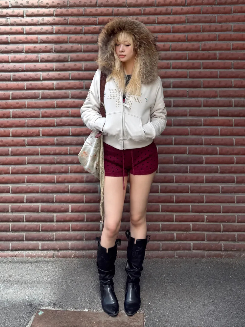 【11月中旬お届け予定】Fur Trimming Hooded Zip-Up Dirty White