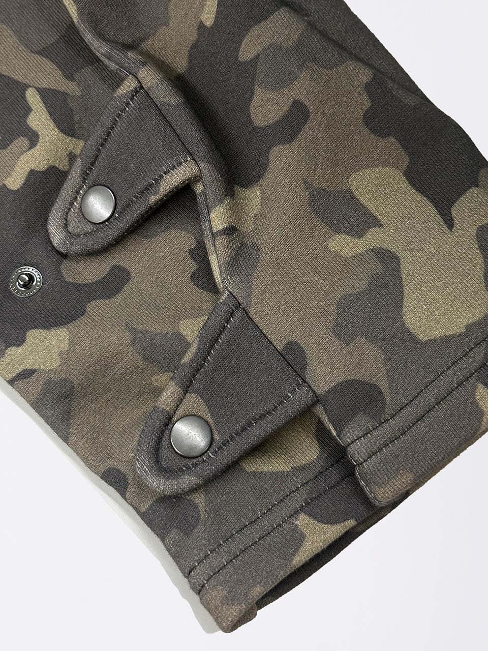 Karma Sweatpants Forest Camo