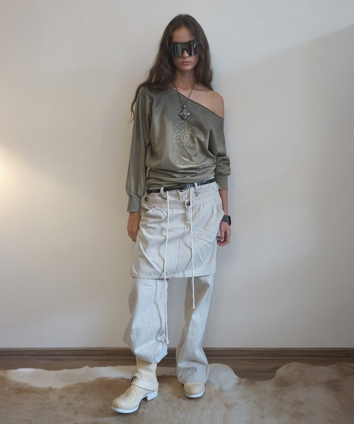 Boho Washed Off-Shoulder Tee Khaki