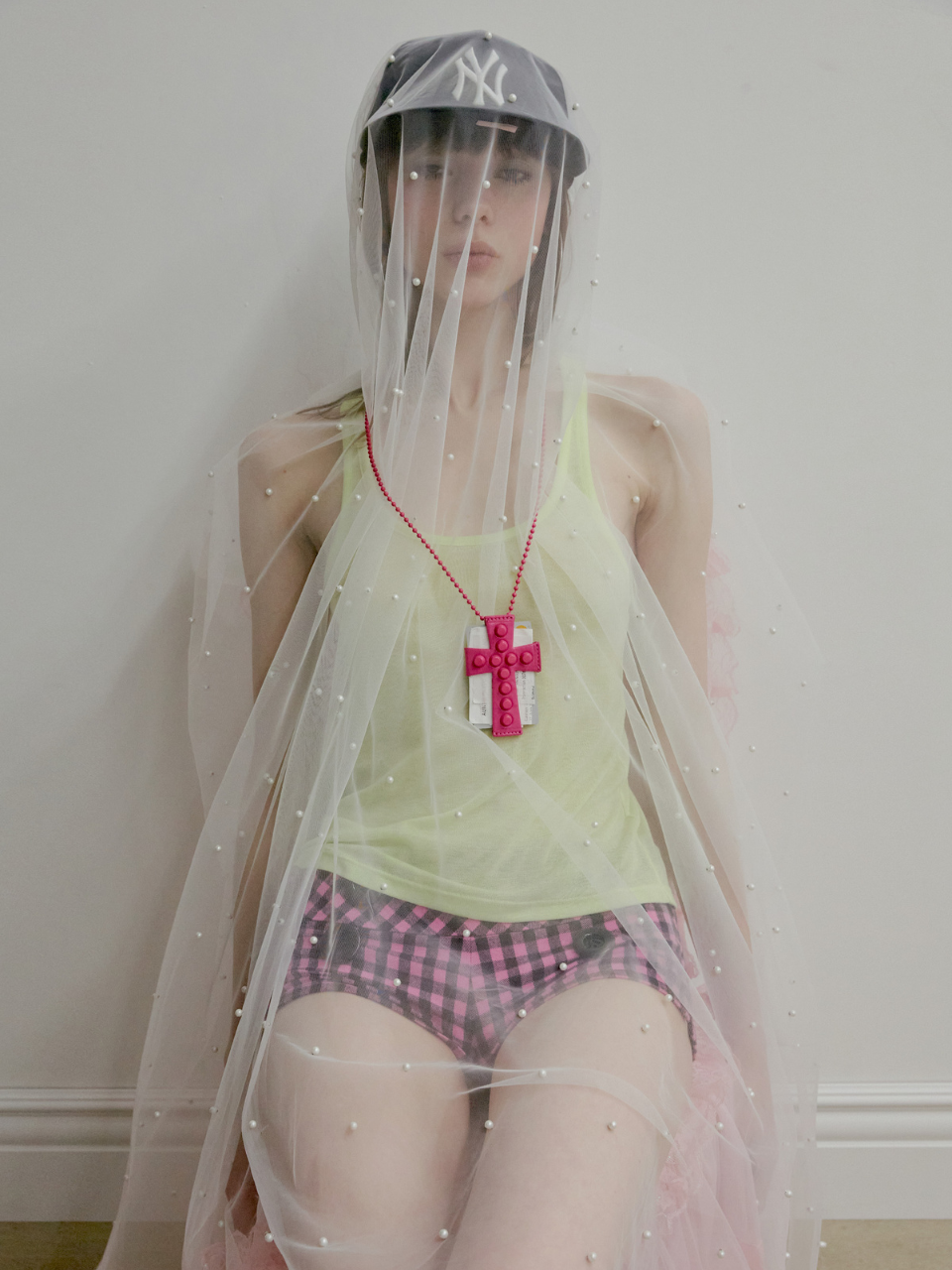 Cross Stud Strap Wallet Pink