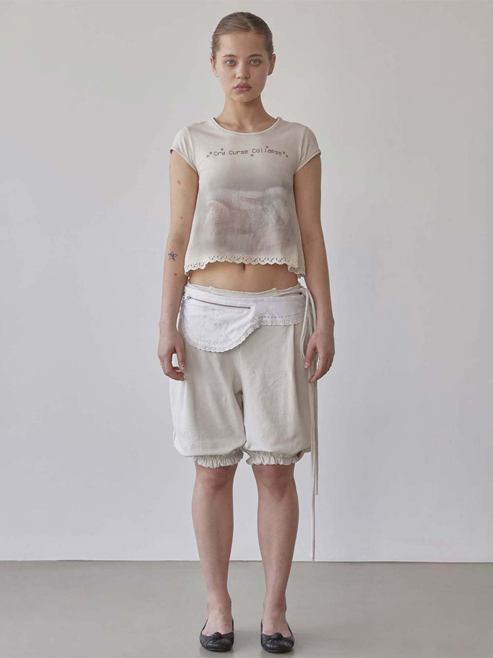 無料配送 ◆ Sculptor ◆ Lace Crop Baby Tee Lace Crop Baby Tee Nude Pink – SCULPTOR JAPAN