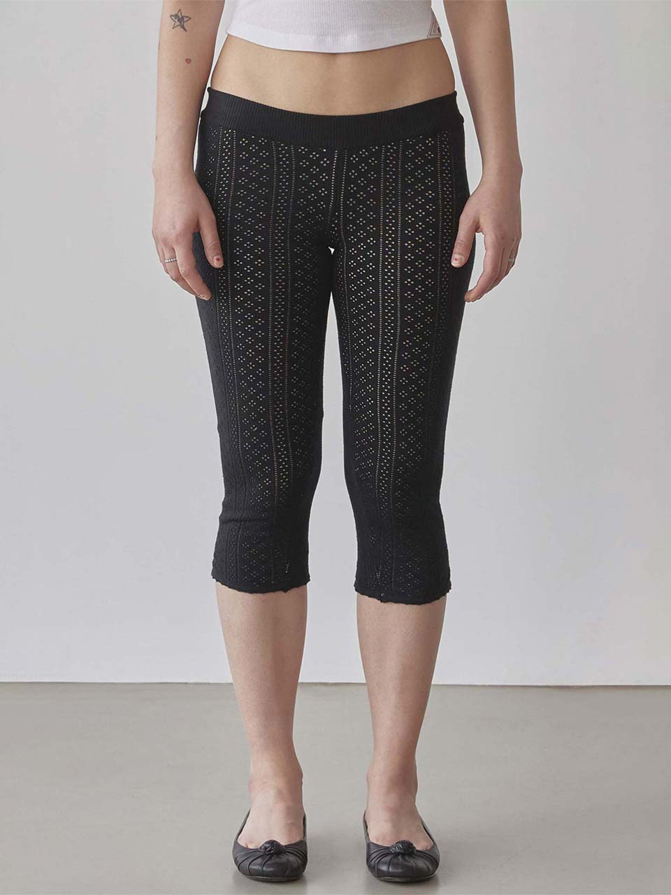 Eyelet Knit Capri Pants Black – SCULPTOR JAPAN