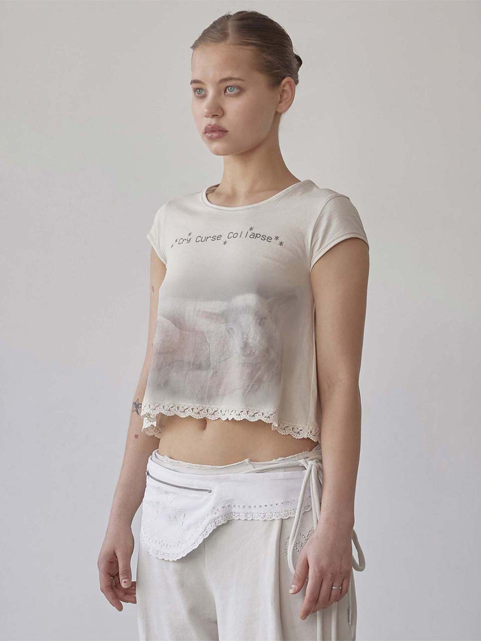 ★SCULPTOR★ Lace Crop Baby Tee Nude Pink SC25S257PK Lace Crop Baby Tee Nude Pink – SCULPTOR JAPAN