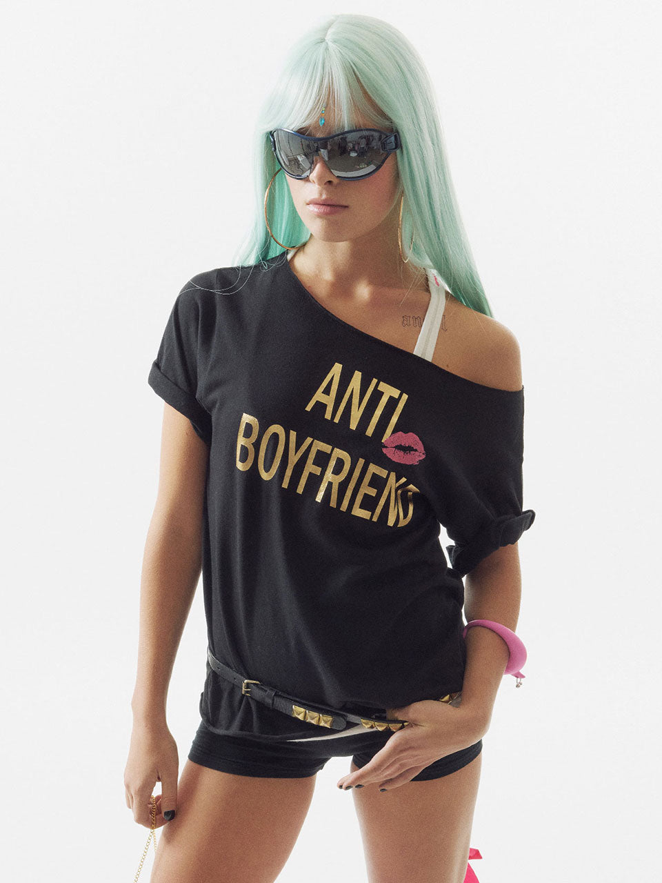Anti Boyfriend Tee Black