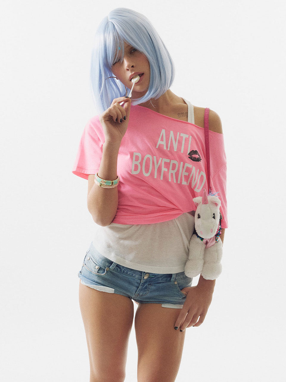 Anti Boyfriend Tee Neon Pink