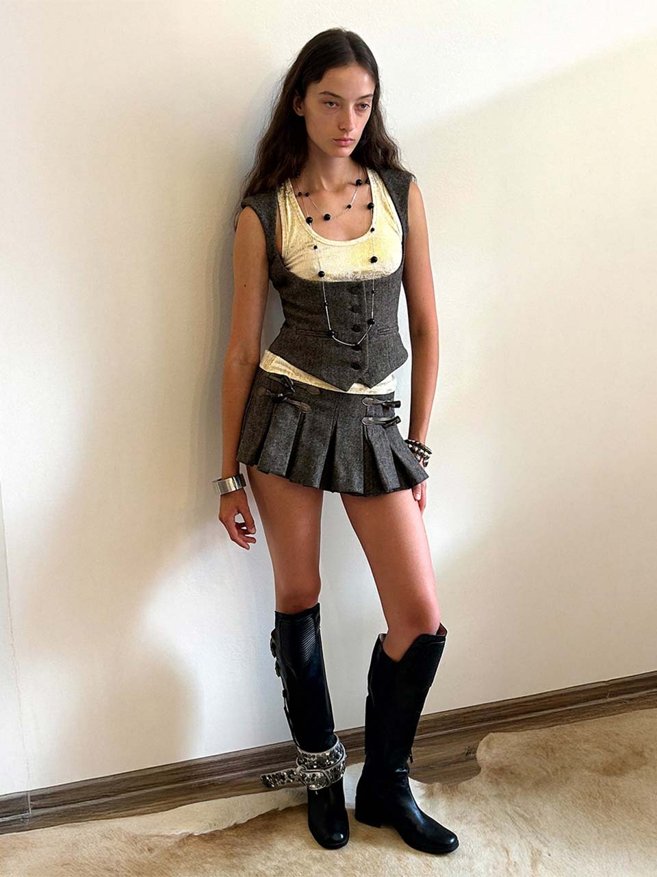 Classic Wool Vest Beige