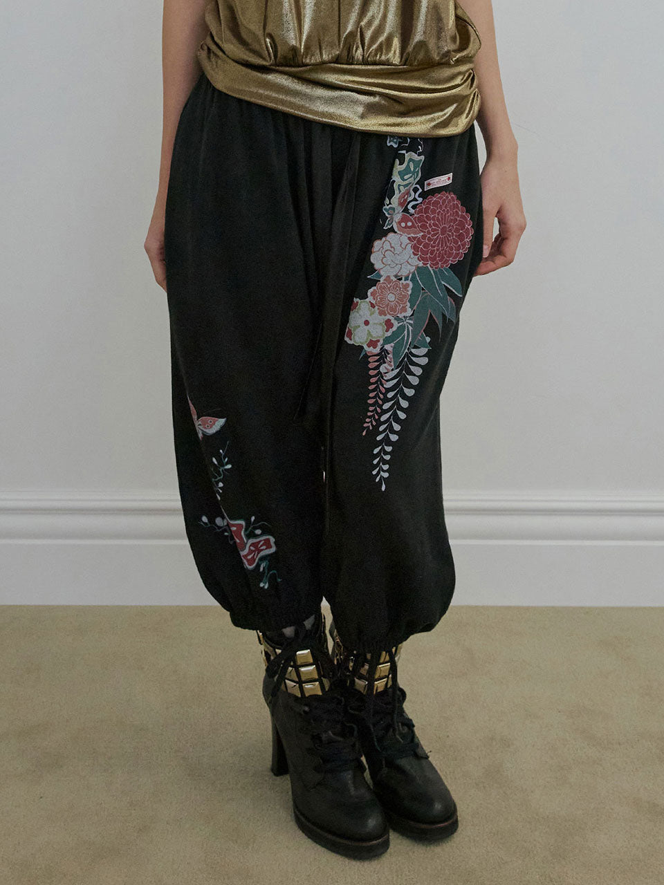 Zen Capri Jogger Pants Black