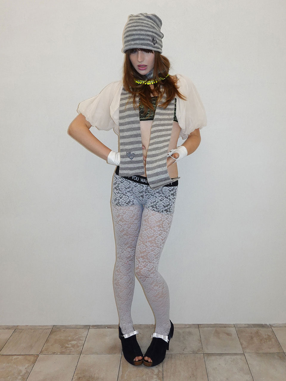 Cheeky Lace Leggings Silver