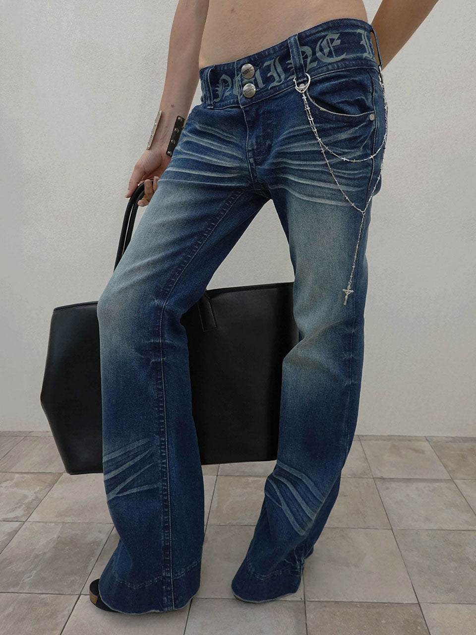 Confession Chain Denim Mid Blue