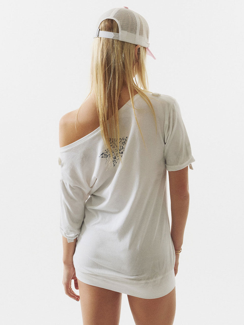 Broken Girls Roll Up Tee Dirty White