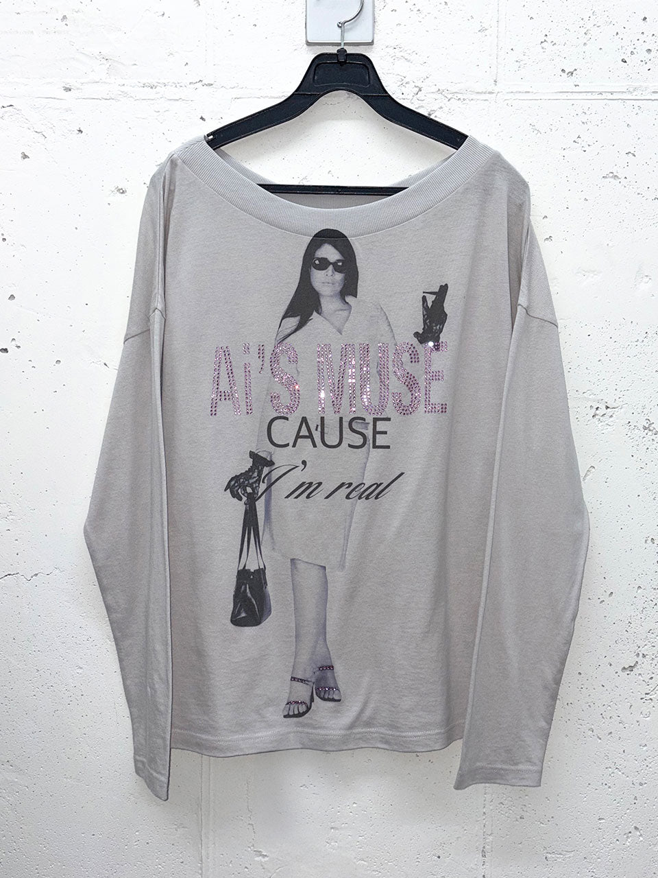 Urban Muse Tee Pale Gray